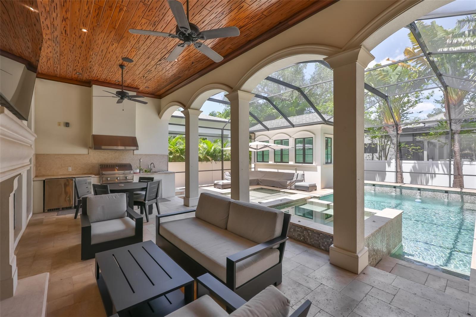 629 RIVIERA DR — photo 37