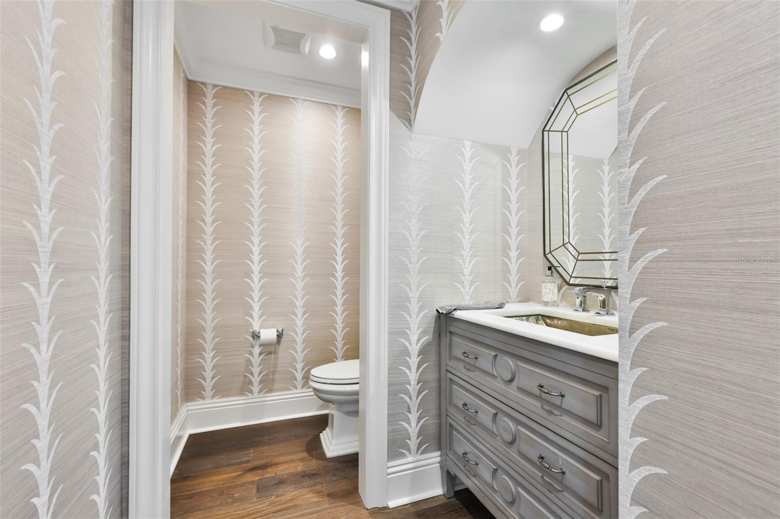 629 RIVIERA DR — photo 9