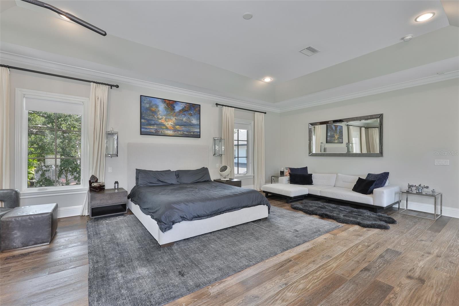 629 RIVIERA DR — photo 35