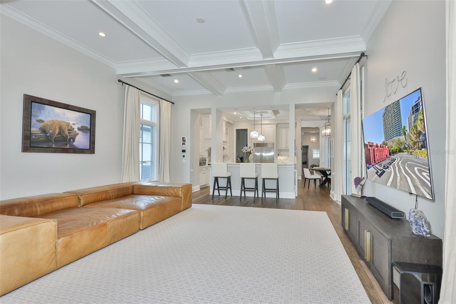 629 RIVIERA DR — photo 11