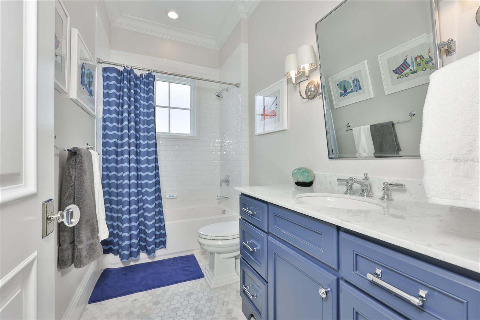 629 RIVIERA DR — photo 25