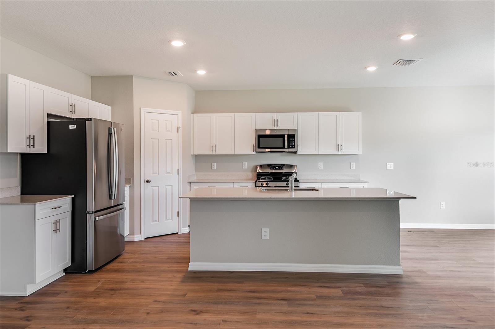 33647 NOBLE CREEK PL — photo 10