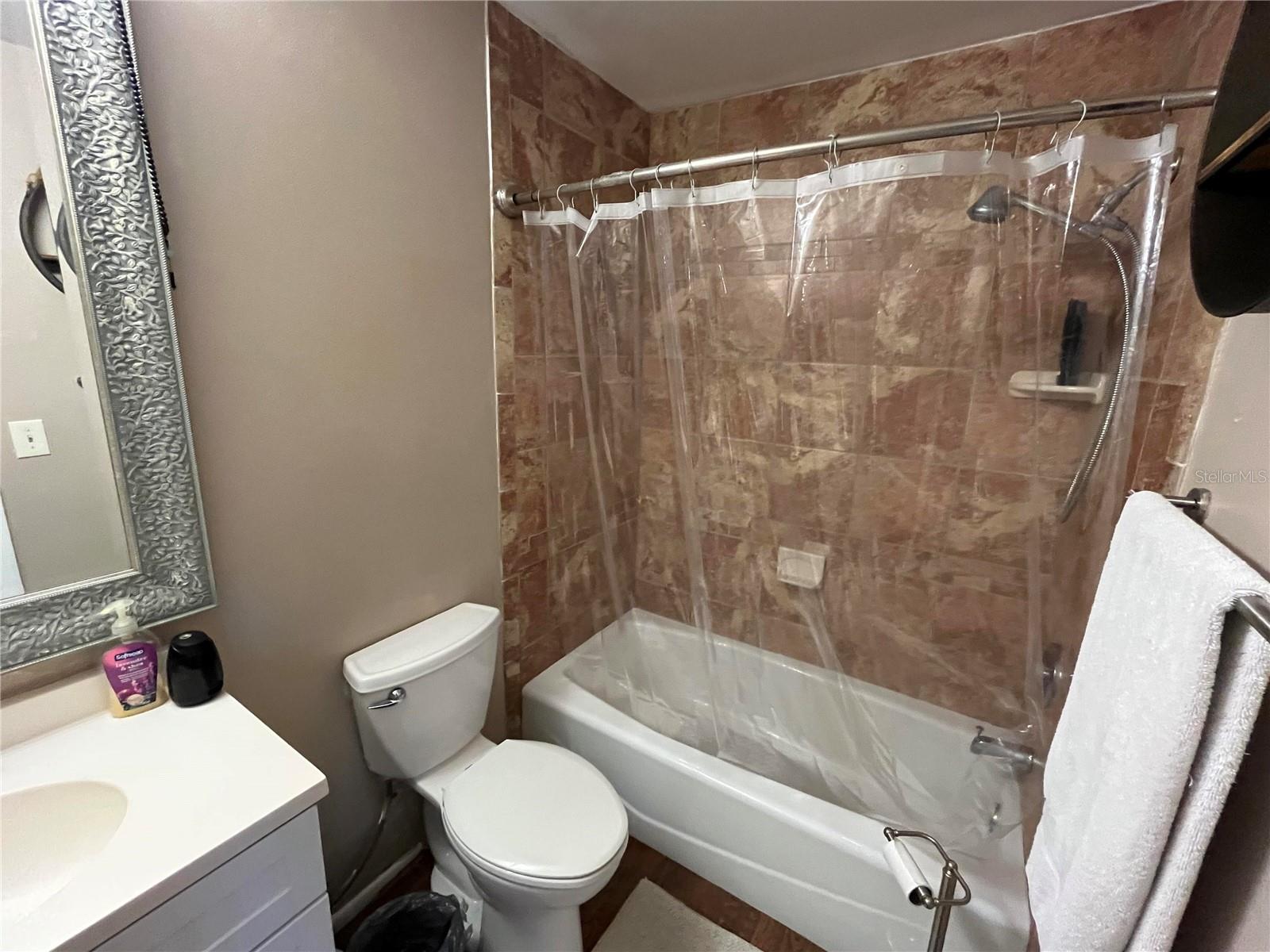2632 HIDDEN LAKE DR N #B — photo 7