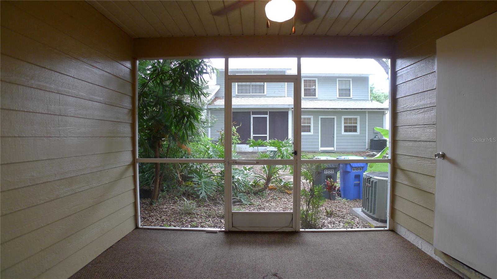 608 LYNCHBURG DR — photo 9