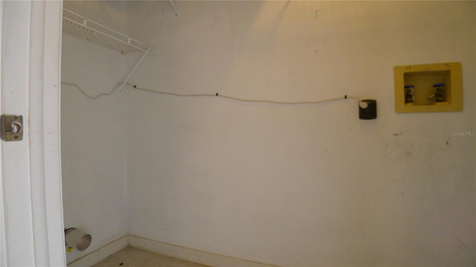 608 LYNCHBURG DR — photo 18