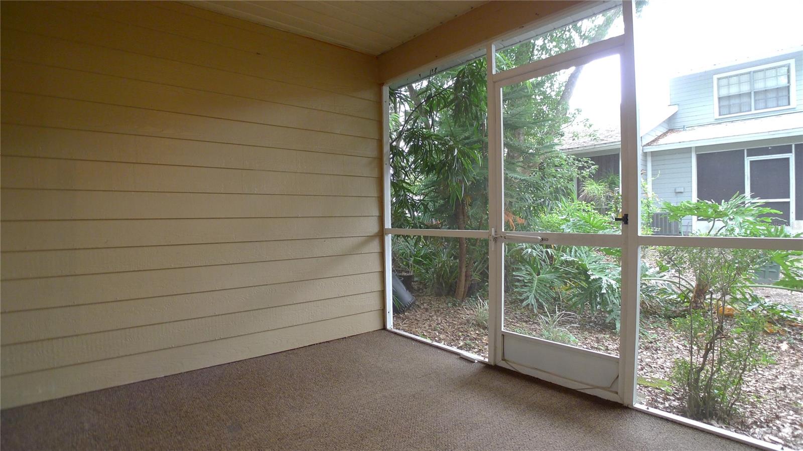 608 LYNCHBURG DR — photo 10