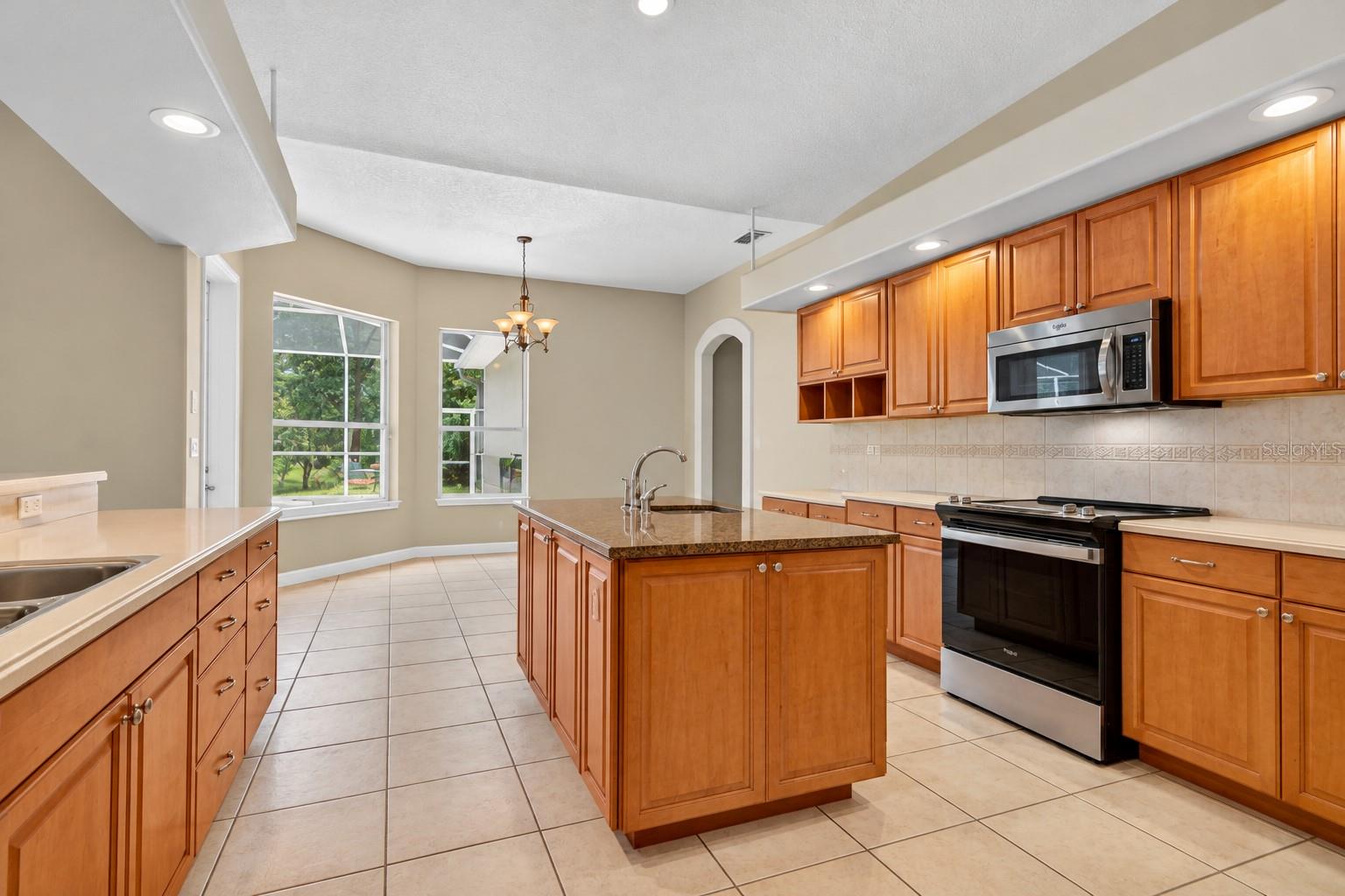 6130 BRIDLEFORD DR — photo 15