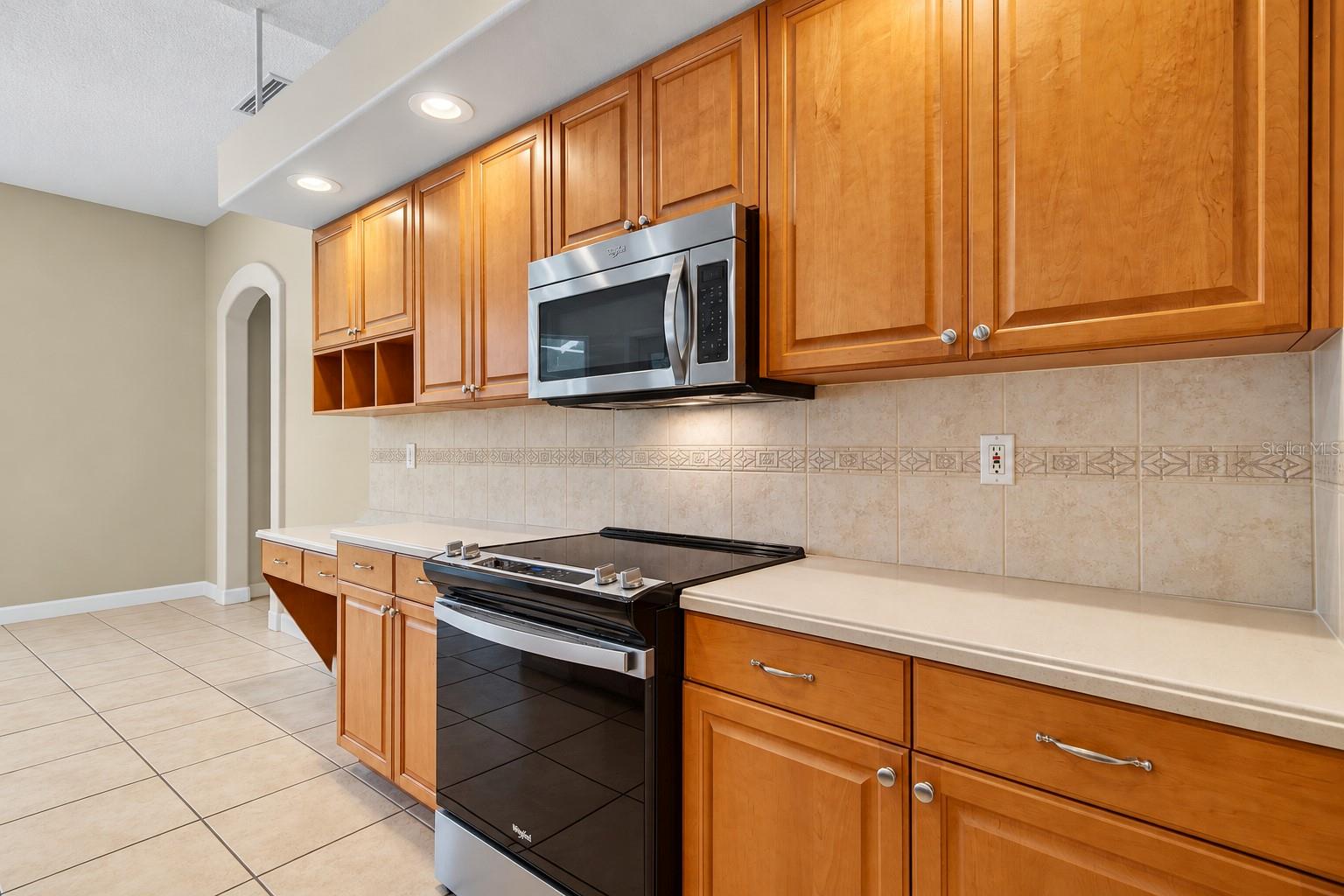 6130 BRIDLEFORD DR — photo 18