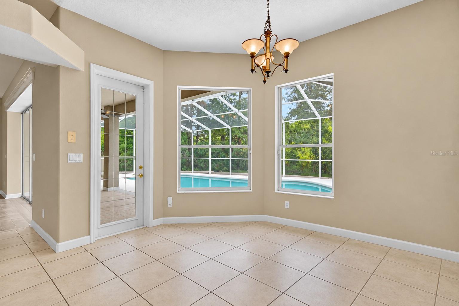 6130 BRIDLEFORD DR — photo 16