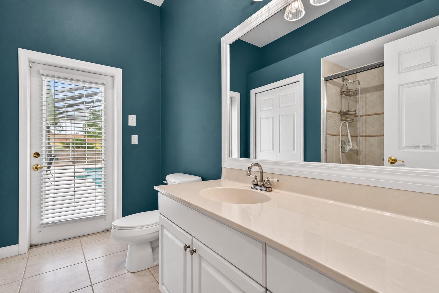 6130 BRIDLEFORD DR — photo 33