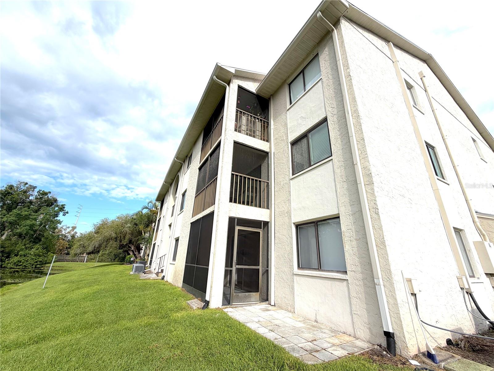 2067 HUNTERS GLEN DR #312 — photo 39