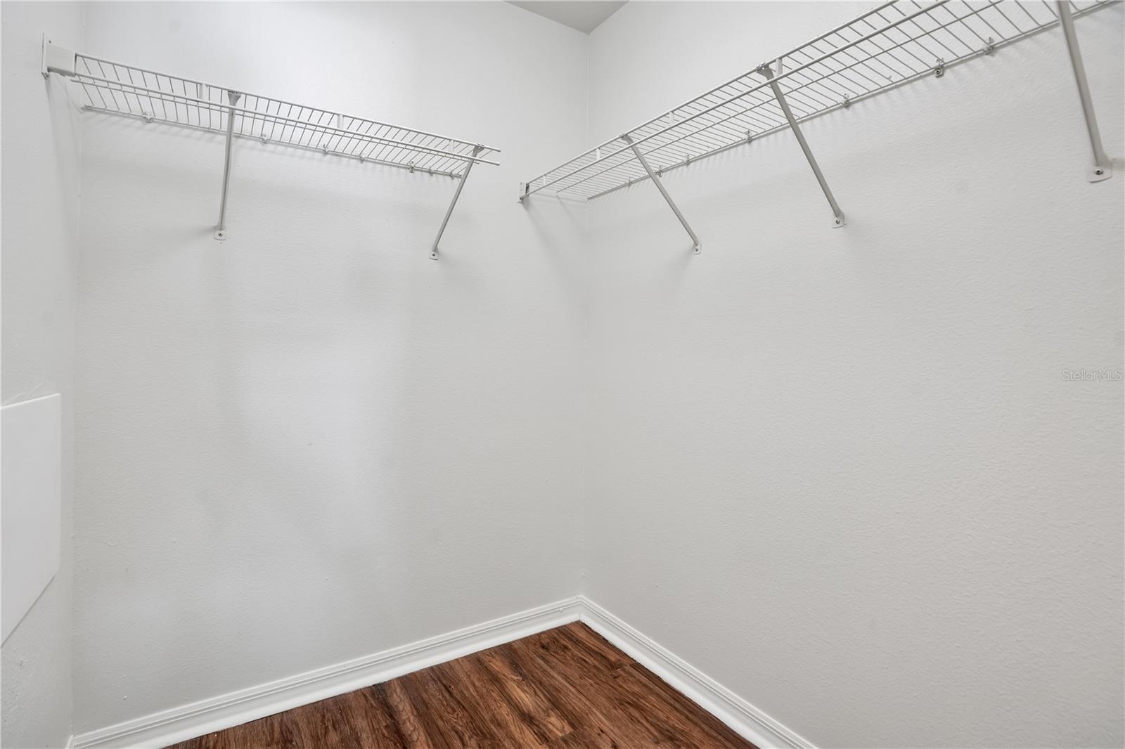 10225 SUMMERVIEW CIR — photo 12