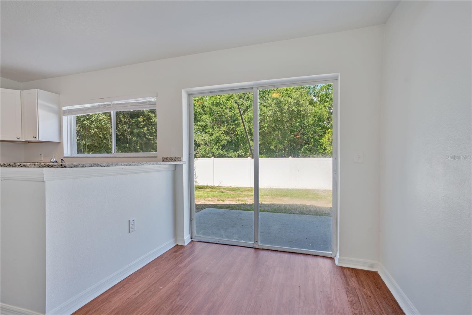 10225 SUMMERVIEW CIR — photo 5