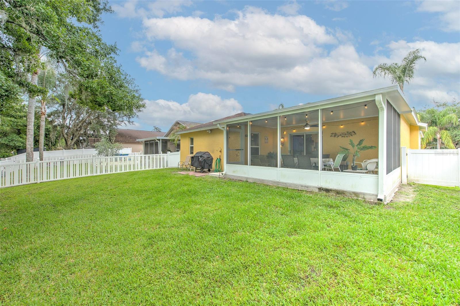 30914 BURLEIGH DR — photo 37
