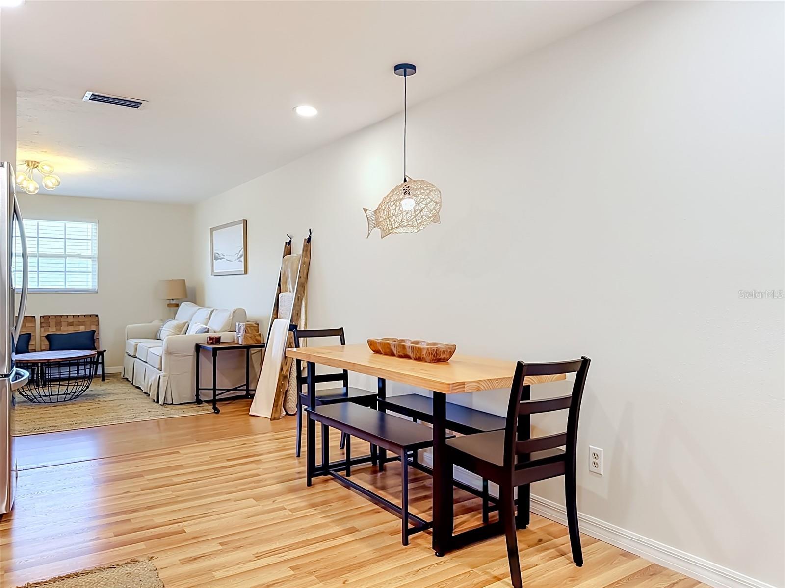 202 PEACOCK LN #B — photo 6