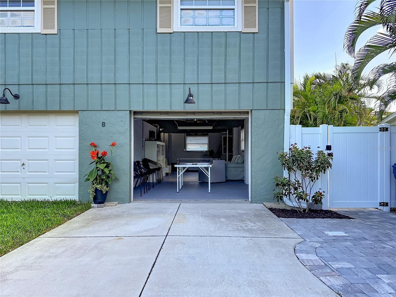 202 PEACOCK LN #B — photo 61