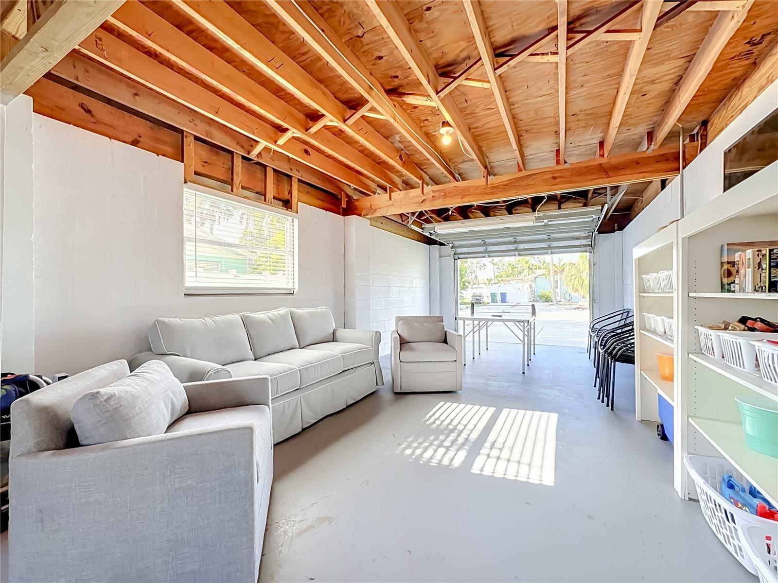 202 PEACOCK LN #B — photo 30