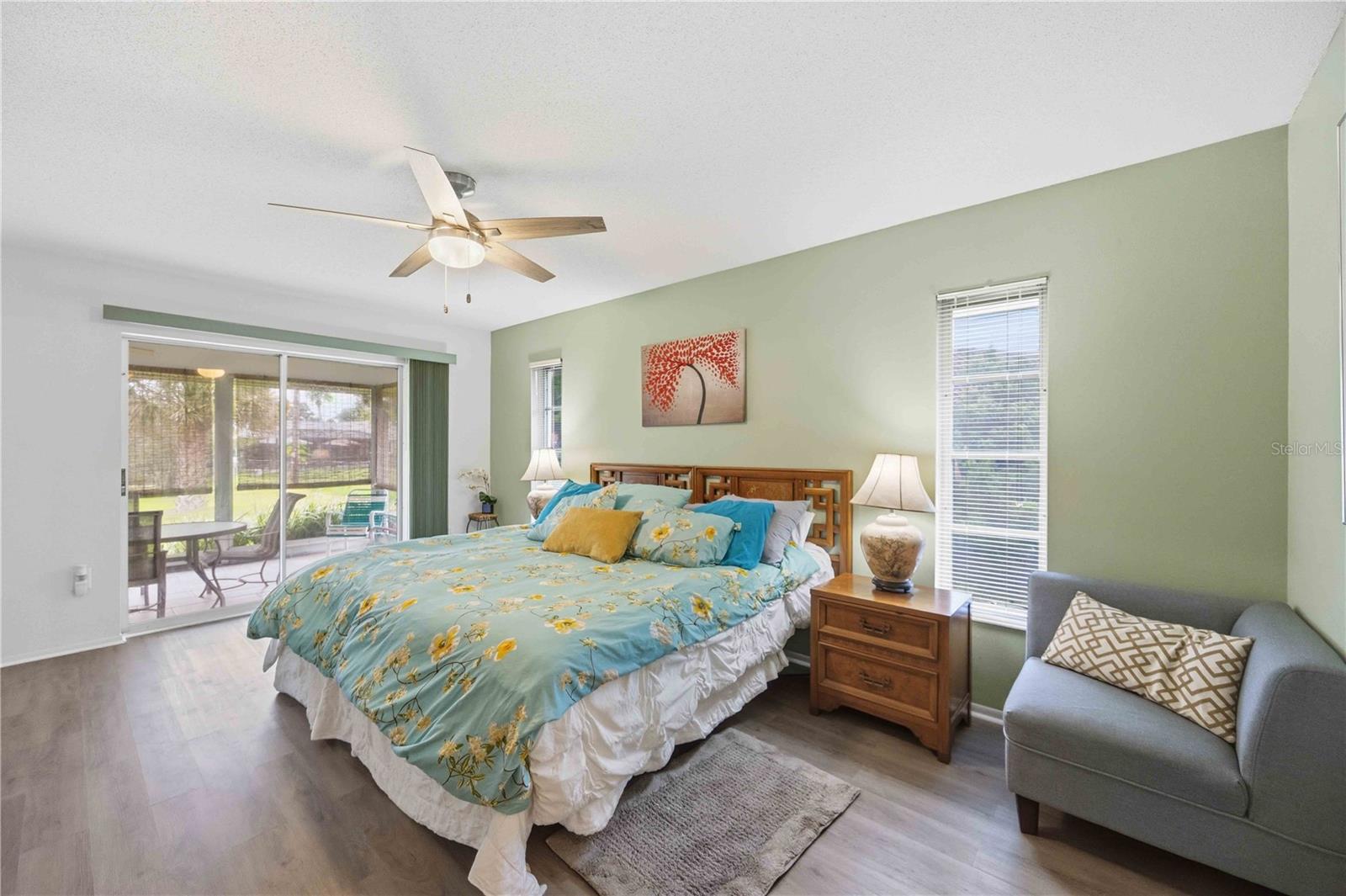 119 VAN DYCK DR — photo 23