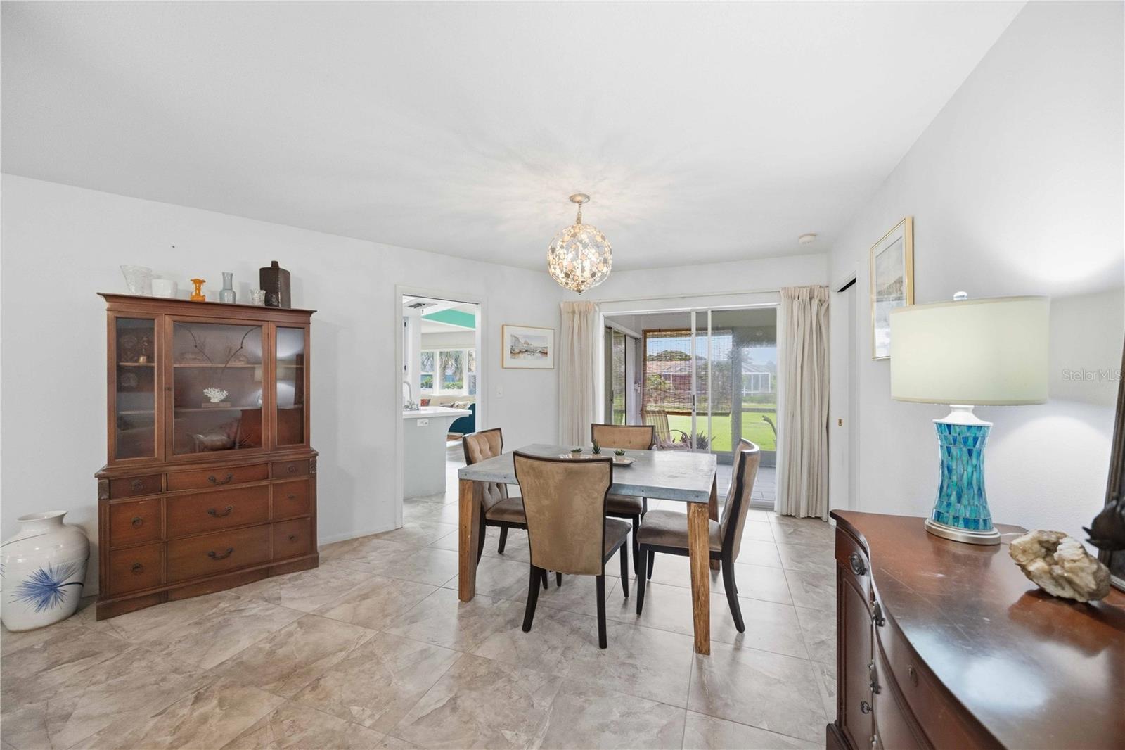 119 VAN DYCK DR — photo 8