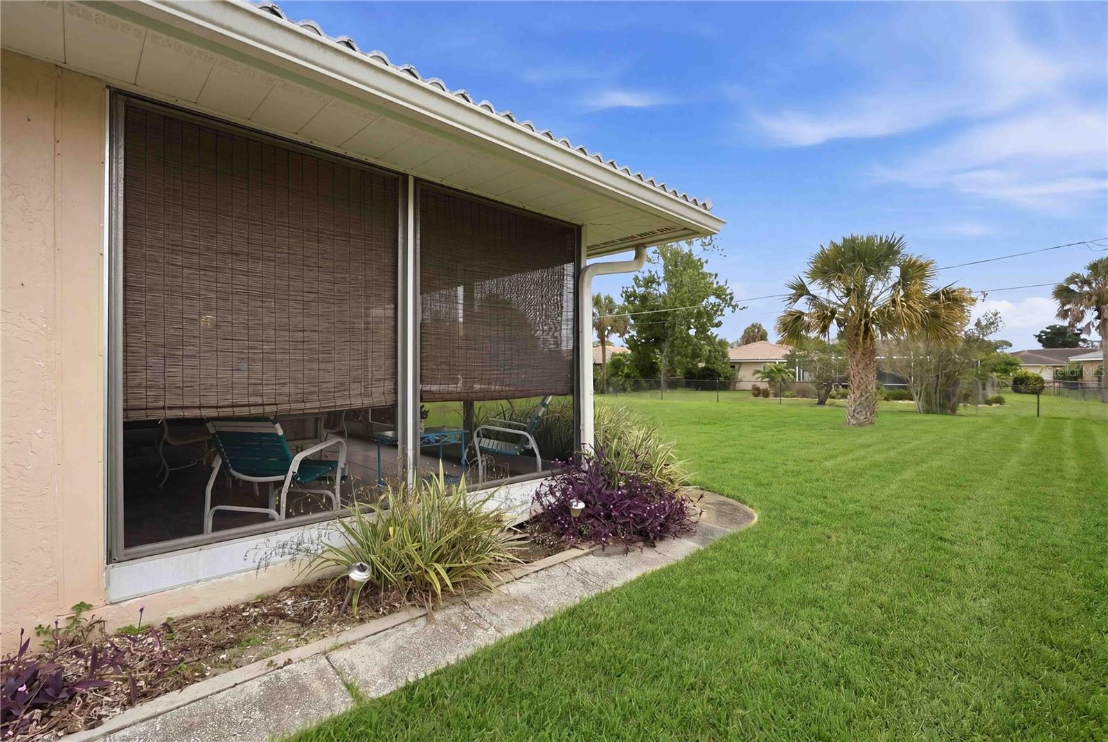 119 VAN DYCK DR — photo 44