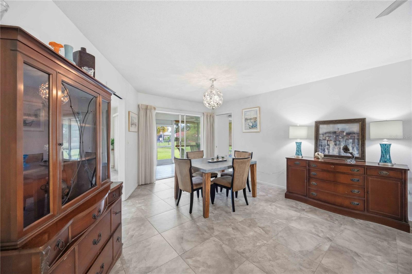 119 VAN DYCK DR — photo 9