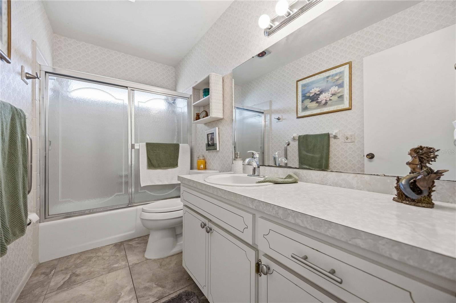 119 VAN DYCK DR — photo 33