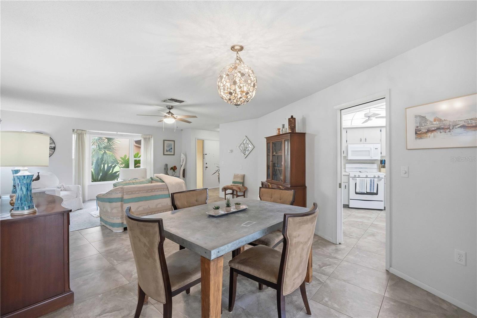 119 VAN DYCK DR — photo 10