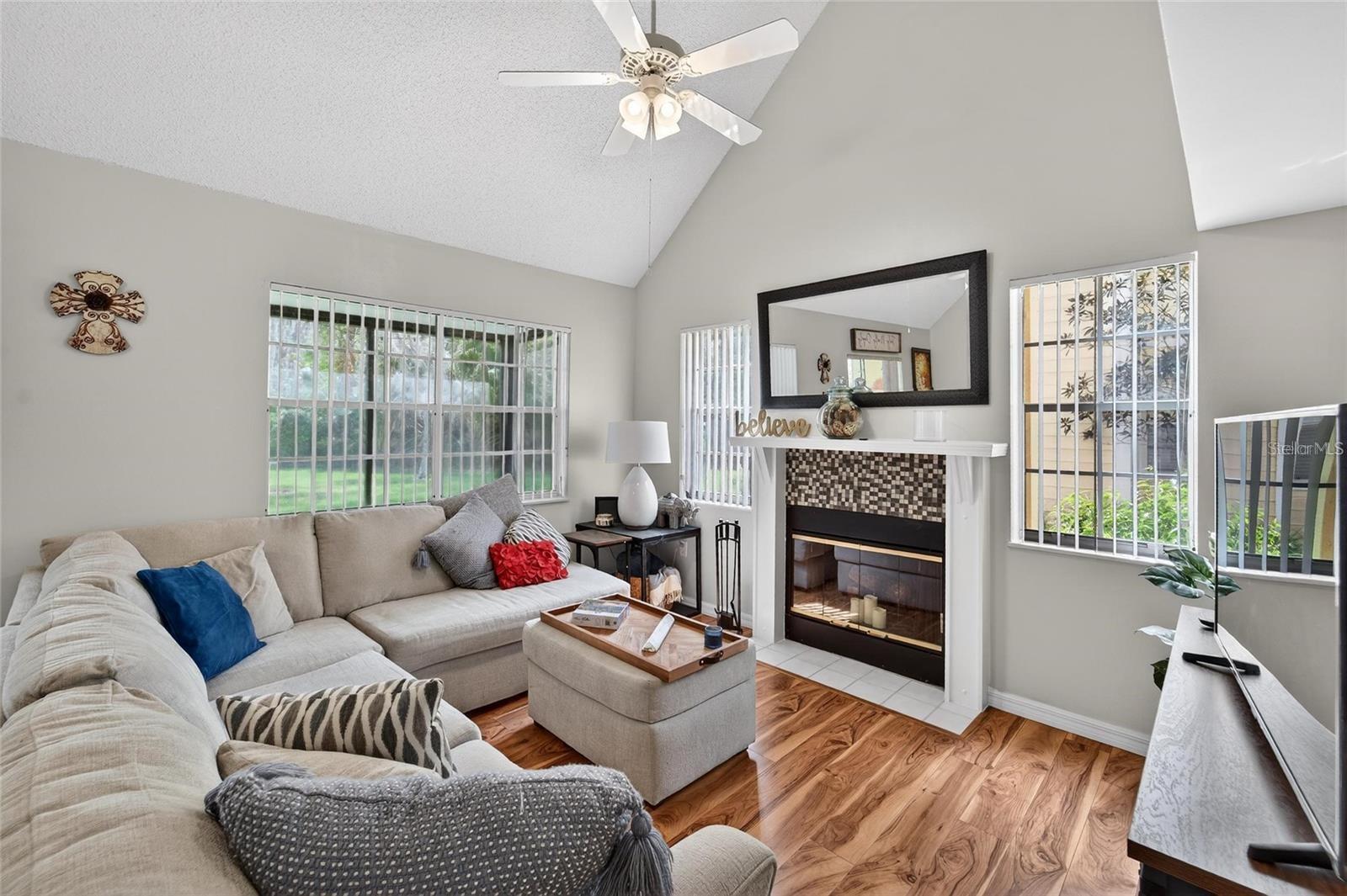3612 PINE KNOT DR — photo 10