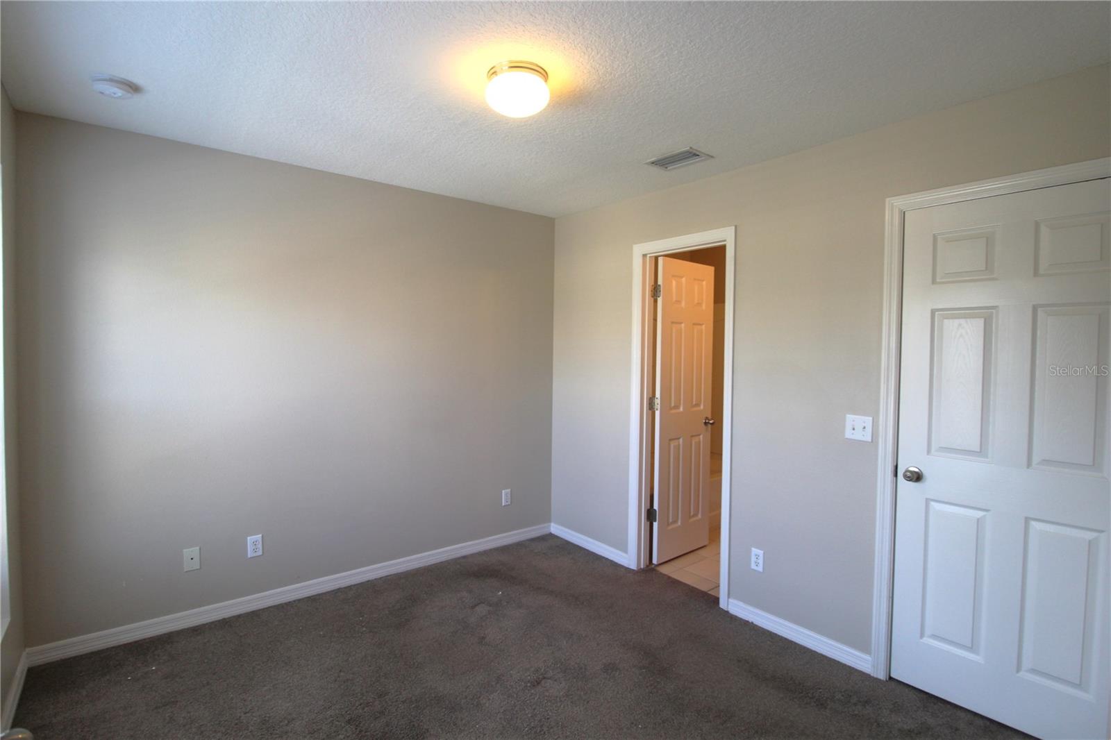 8828 WHITE SAGE LOOP — photo 15