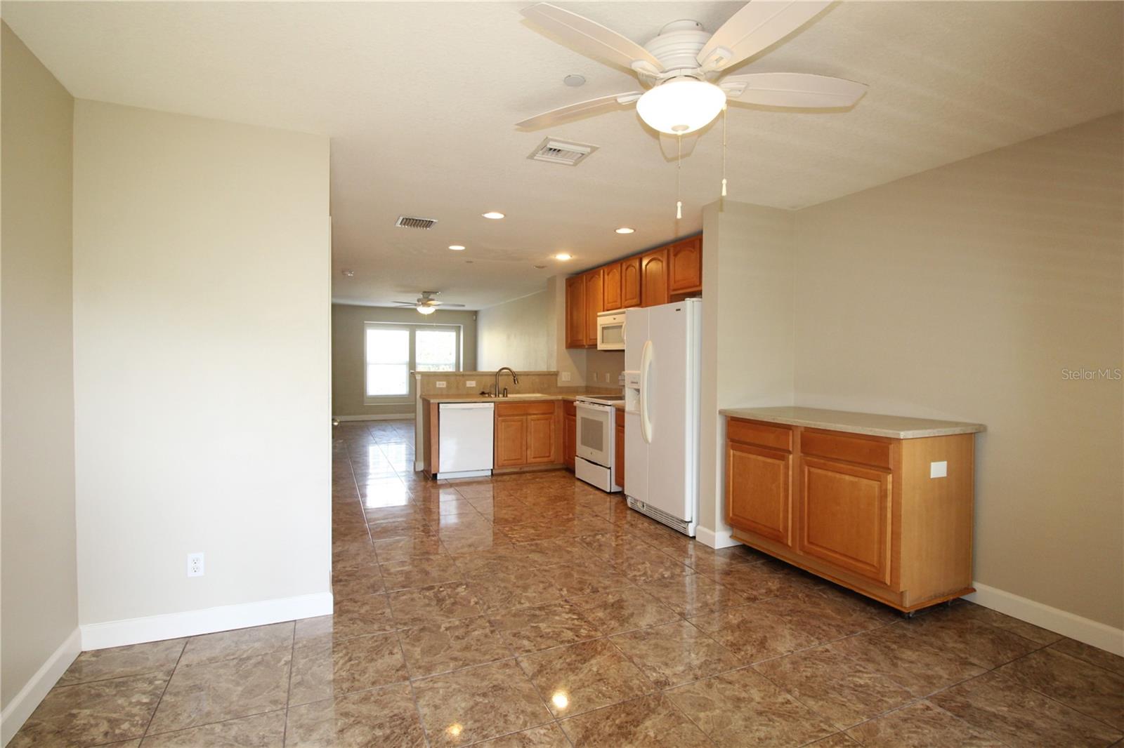 8828 WHITE SAGE LOOP — photo 4