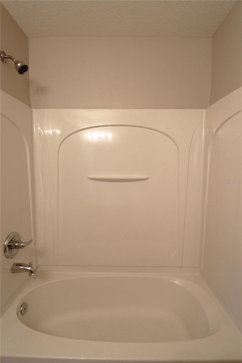8828 WHITE SAGE LOOP — photo 18
