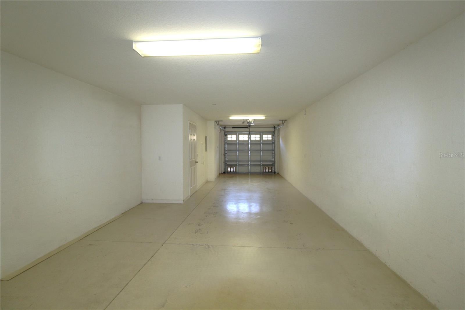 8828 WHITE SAGE LOOP — photo 20