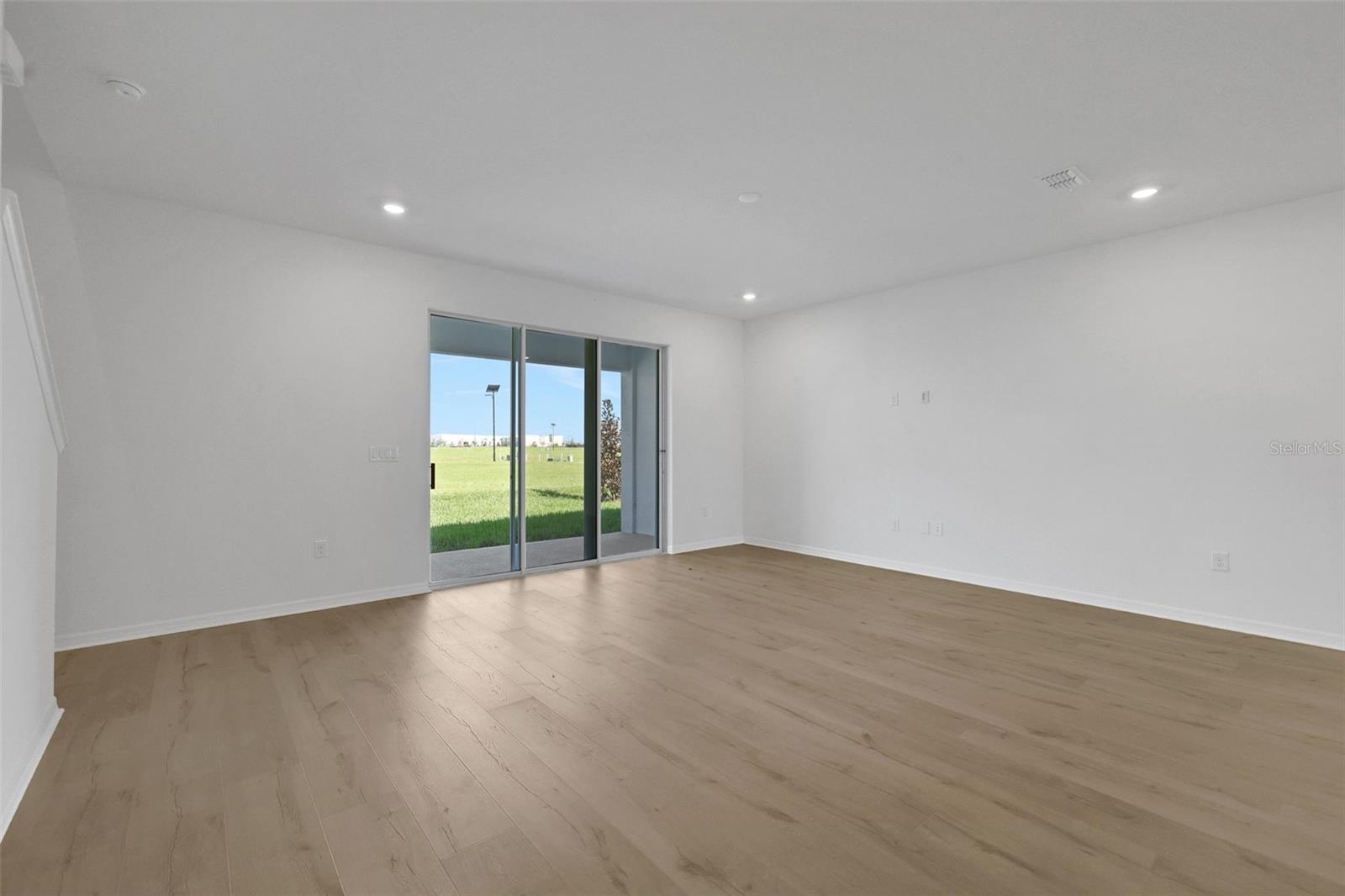 7534 SEA OAK CT — photo 8