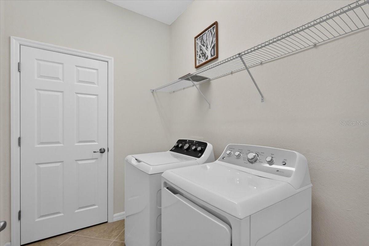 10059 CROOKED CREEK DR #202 — photo 32