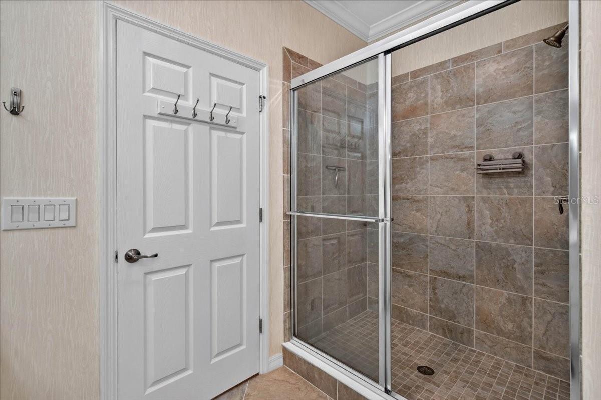 10059 CROOKED CREEK DR #202 — photo 23