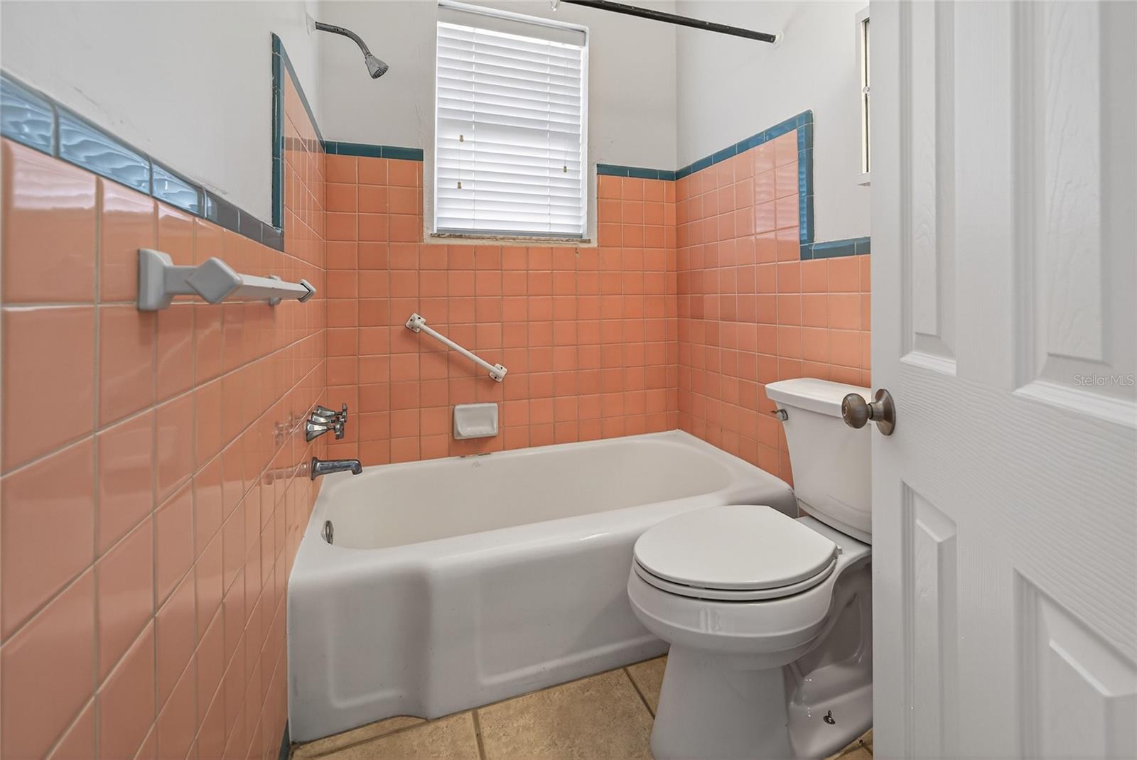 908 VILLAS DR #31 — photo 12