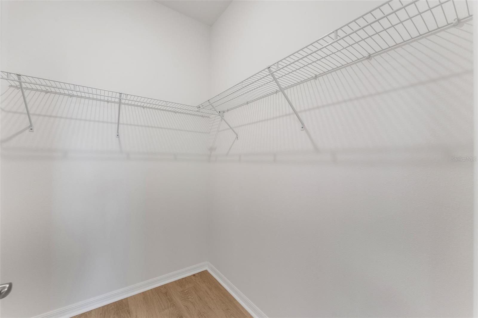 8112 SUNNY POINT TRL — photo 32