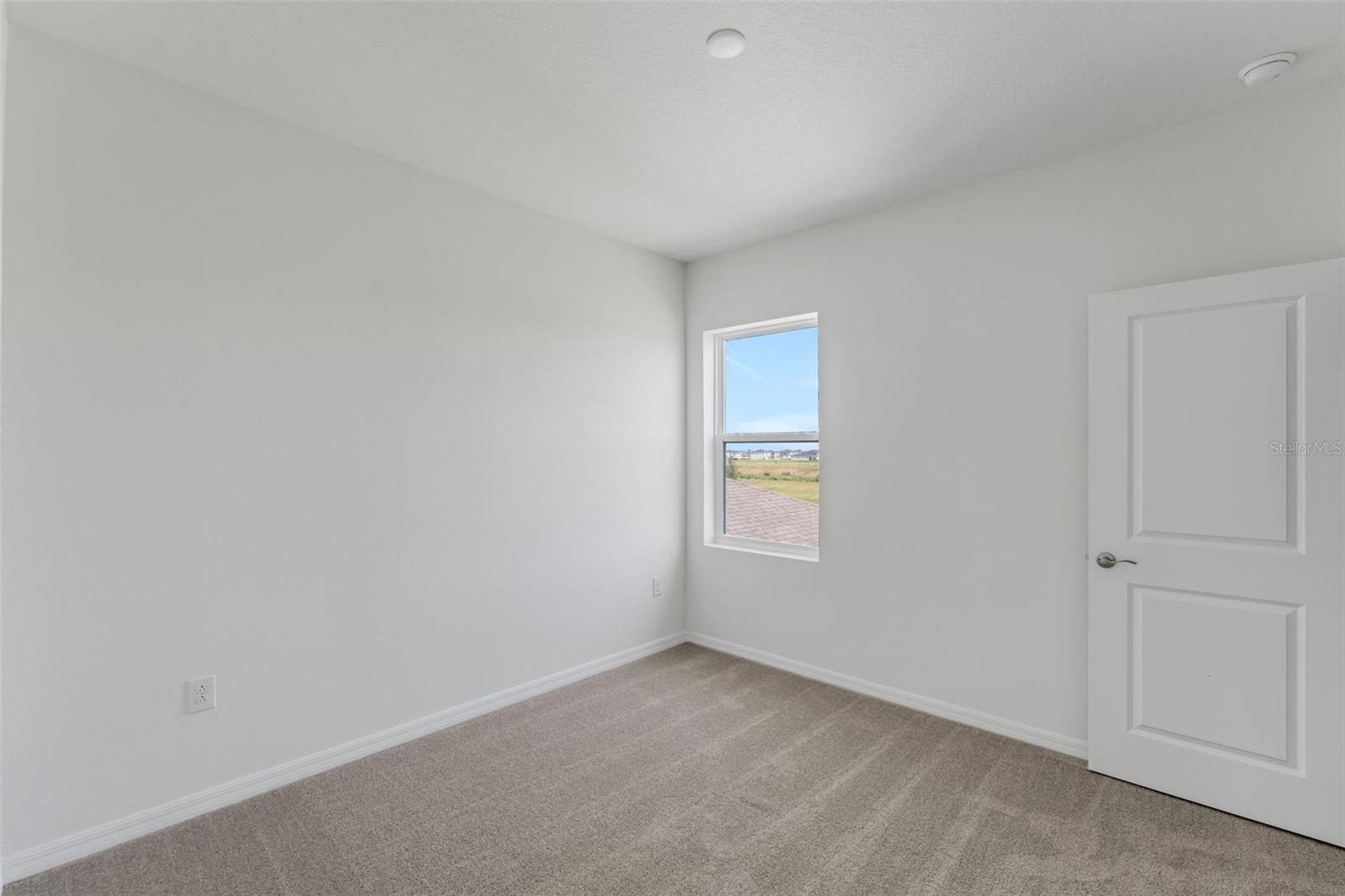 8112 SUNNY POINT TRL — photo 36