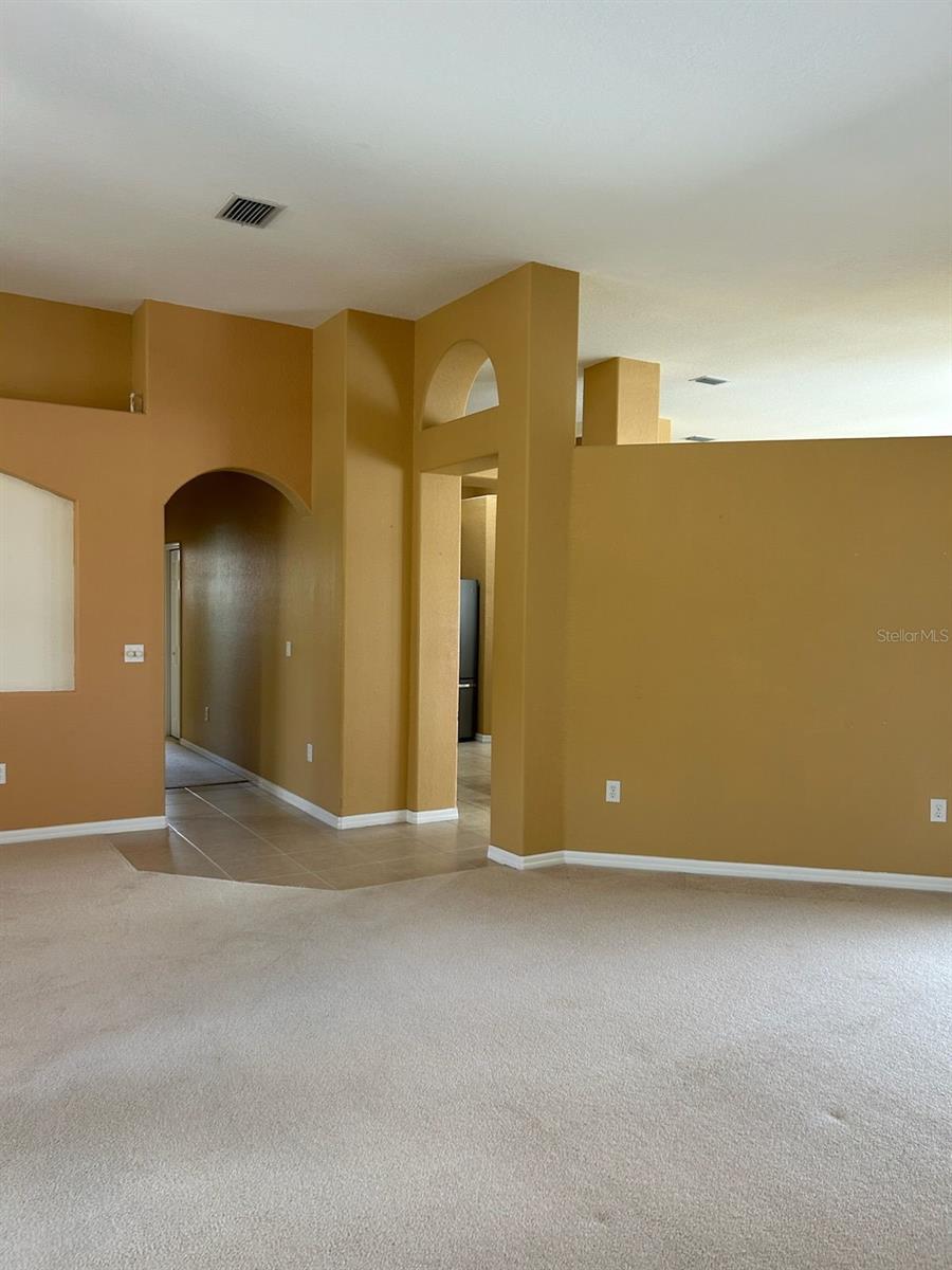 210 ROSANA DR — photo 11