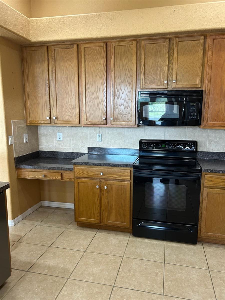 210 ROSANA DR — photo 5