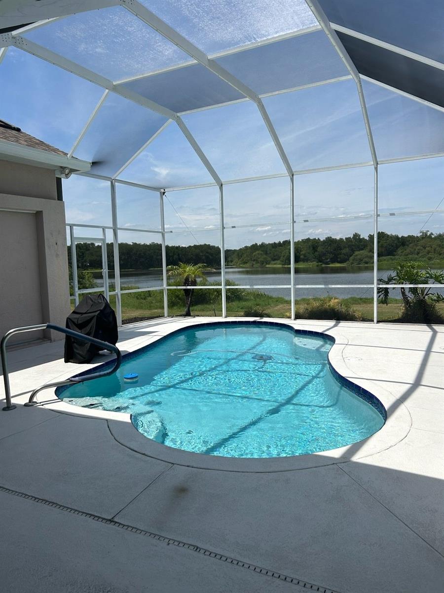 210 ROSANA DR — photo 2