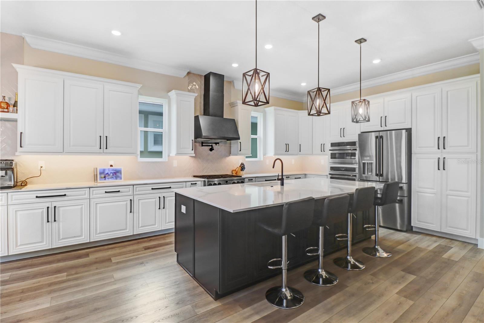 6104 LAGOMAR LN — photo 14
