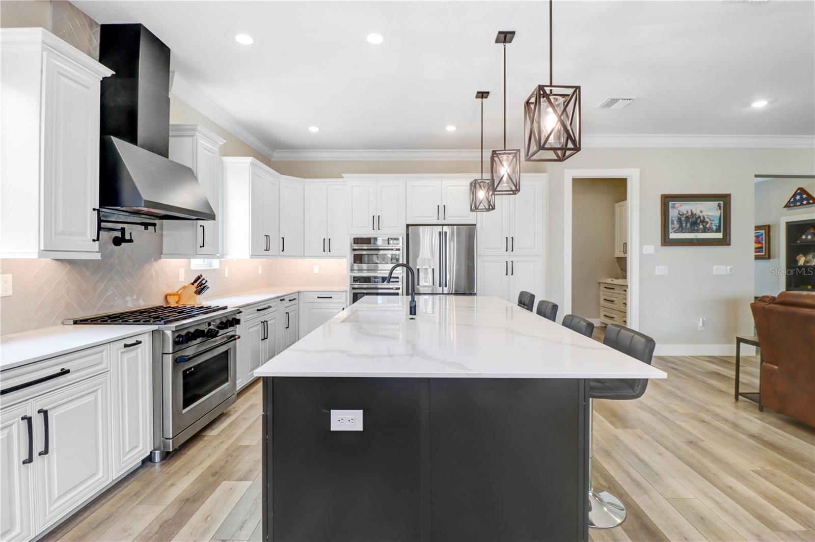 6104 LAGOMAR LN — photo 15