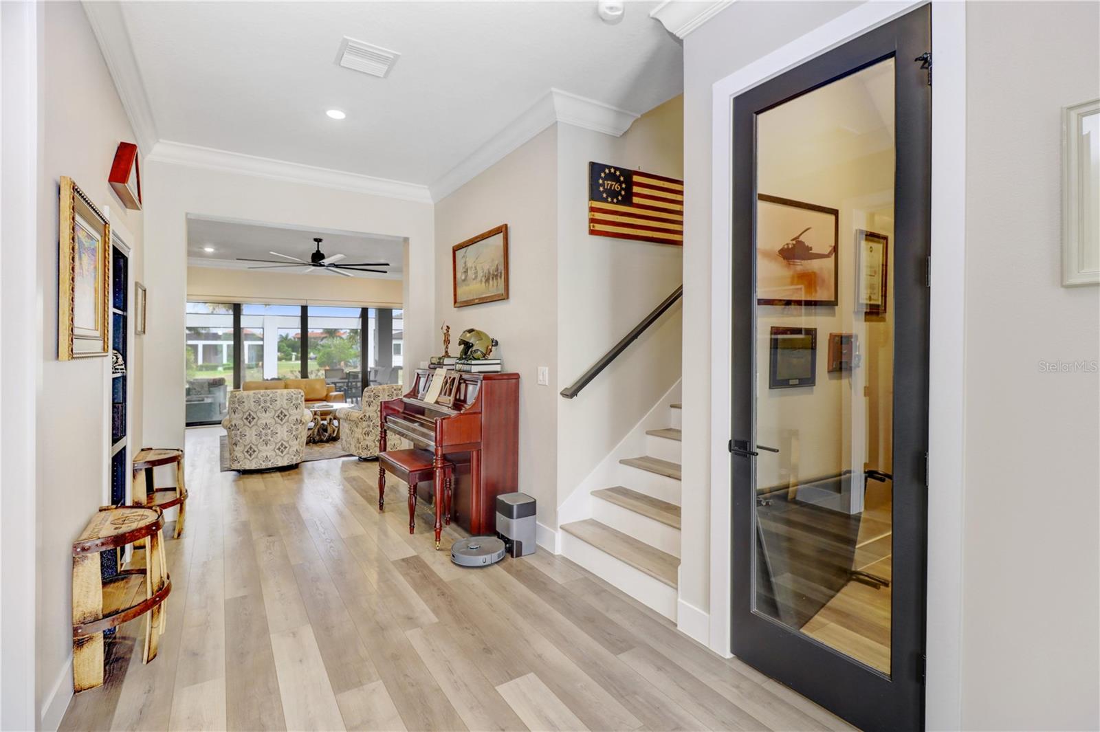 6104 LAGOMAR LN — photo 8