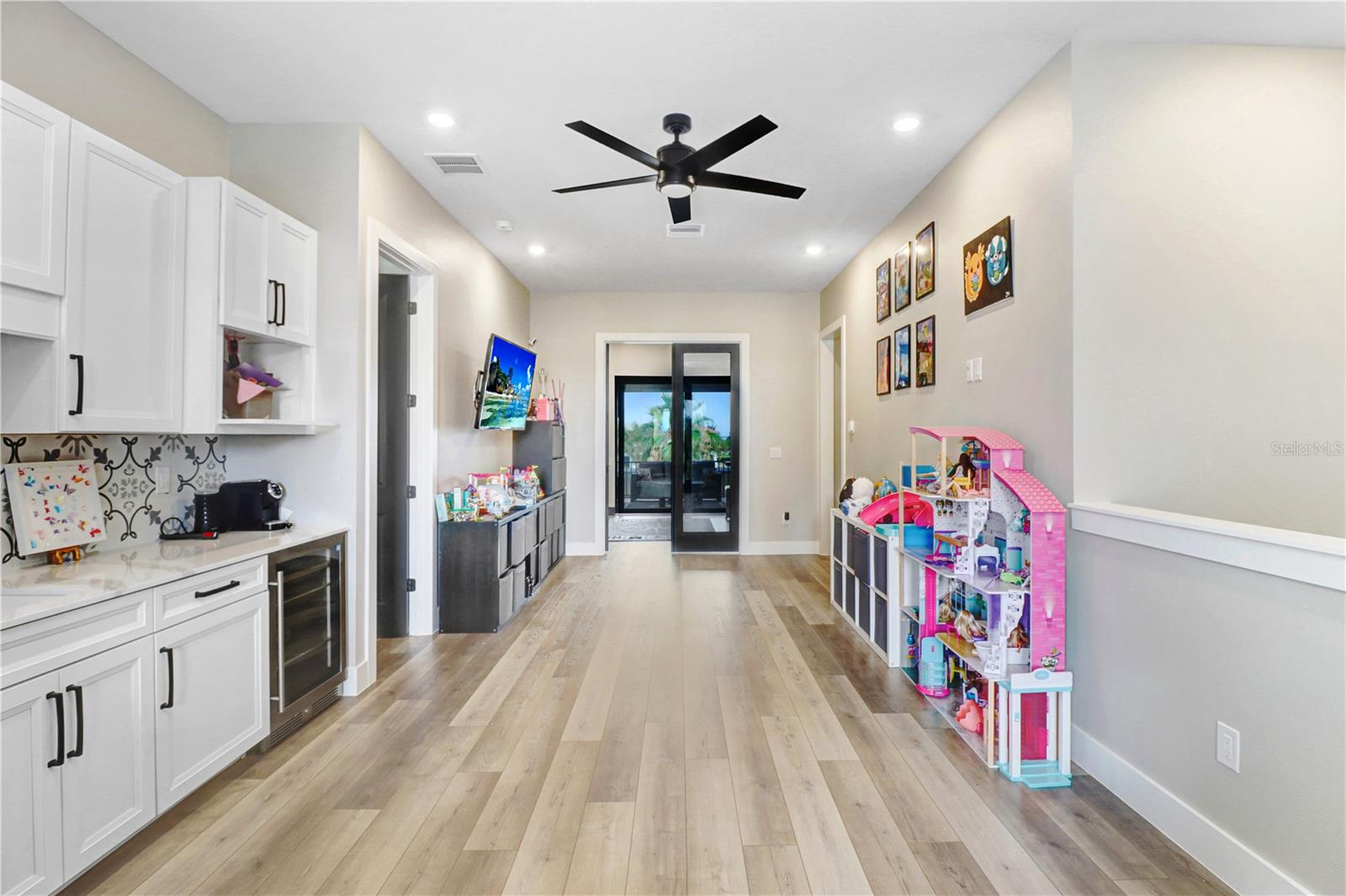6104 LAGOMAR LN — photo 34