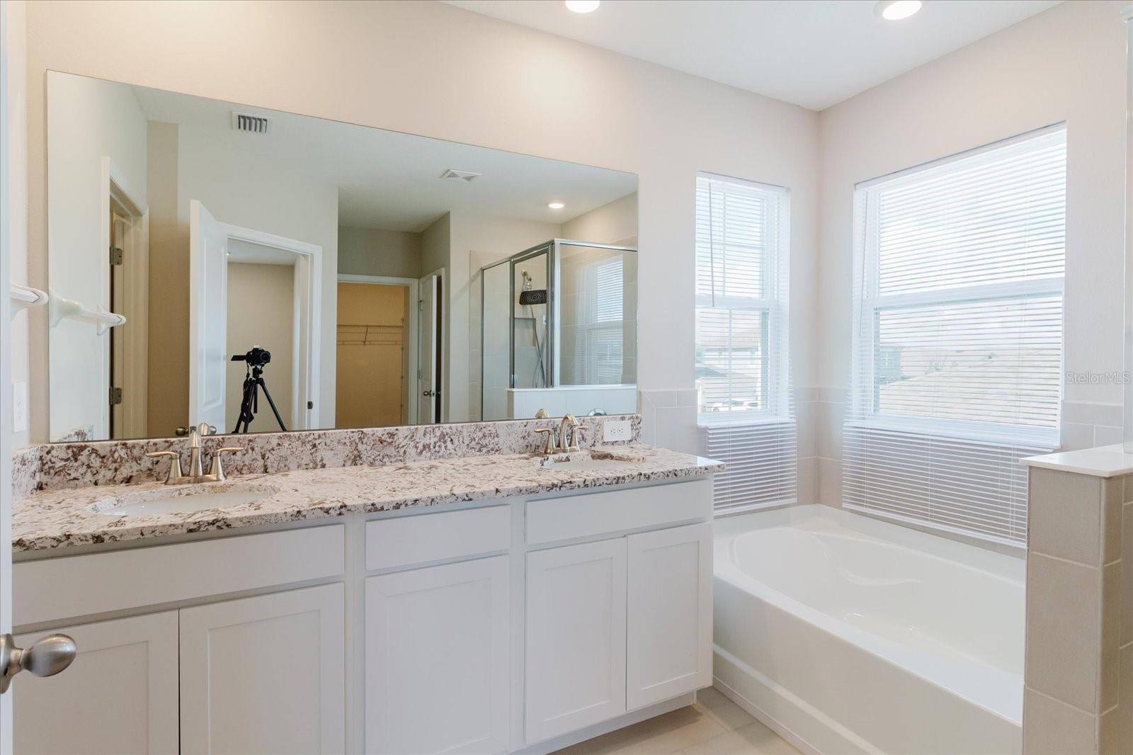 16725 BARNWOOD PL — photo 41