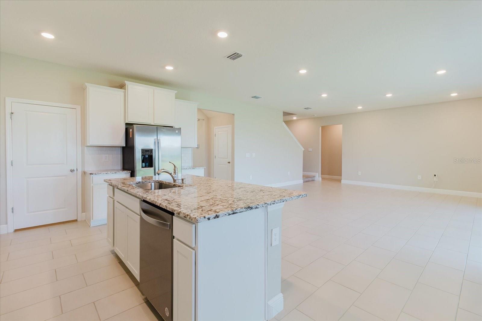 16725 BARNWOOD PL — photo 11