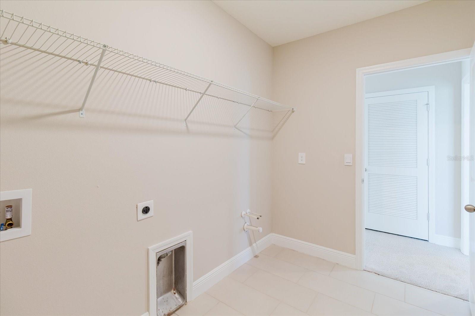 16725 BARNWOOD PL — photo 36