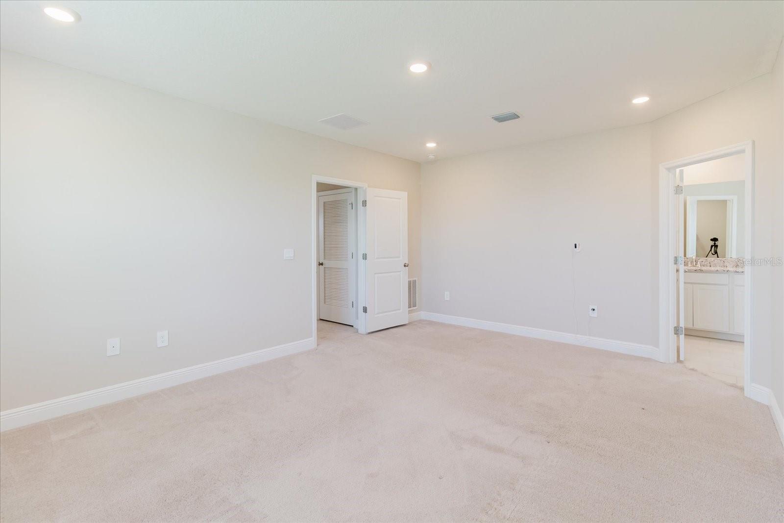 16725 BARNWOOD PL — photo 39