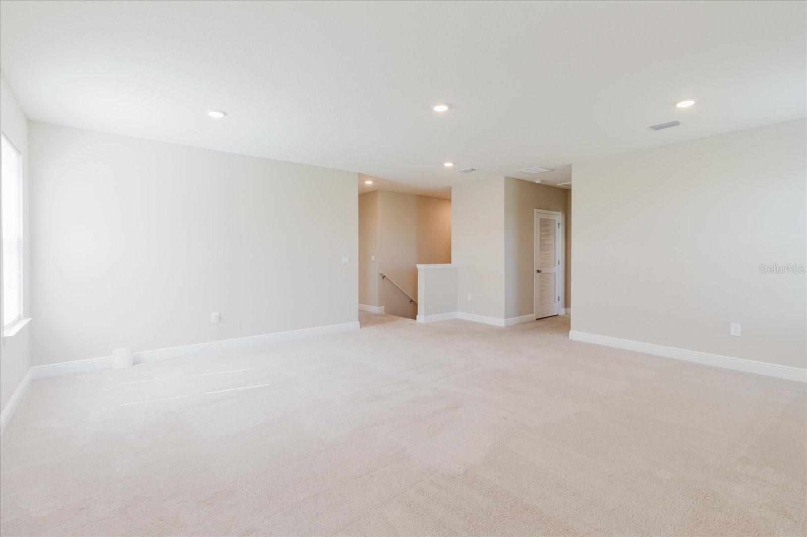 16725 BARNWOOD PL — photo 33
